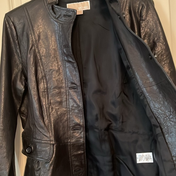 Michael Kors leather jacket. Size M , fits US6-8 - Picture 5 of 11